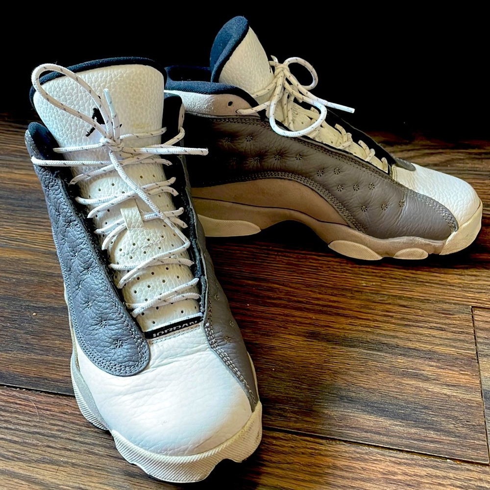 Jordan retro 13 atmosphere grey 6.5Y